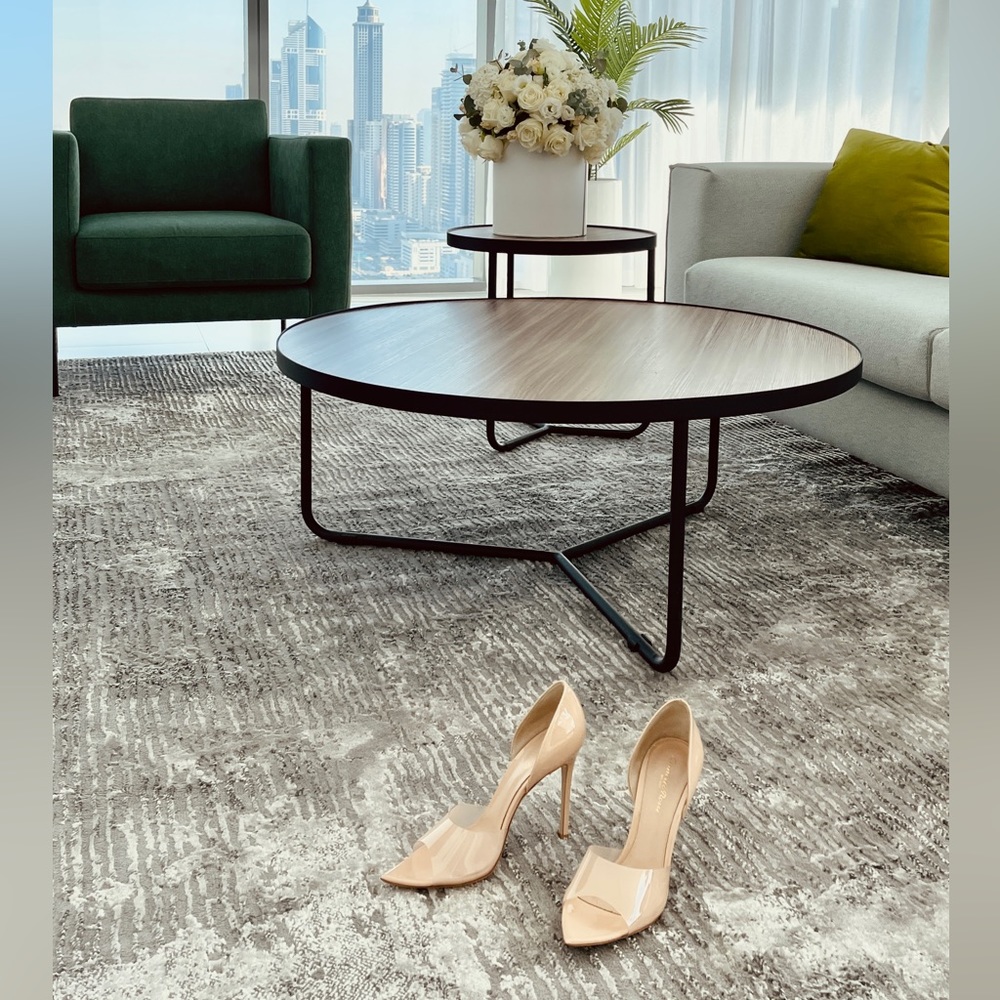 Gianvito Rossi peep-toe pumps. Original. Beige Nude. Size 39. New collection.